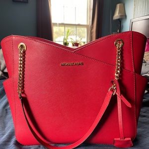 MICHAEL KORS MK JET SET TRAVEL LARGE CHAIN SHOULDER TOTE BAG RED LEATHER GOLD